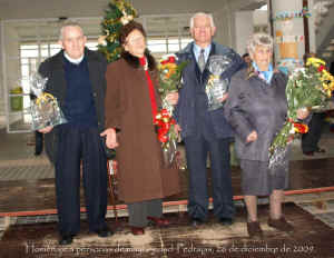 Homenaje mayores_26dic2009e2.jpg (111806 bytes)