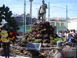 Monumento_Eloy11jun2006f.jpg (1800333 bytes)